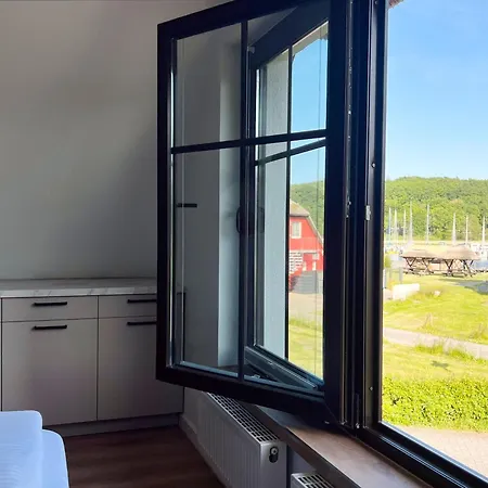 Laran - Direkt Am Bodden In 拉尔斯维克