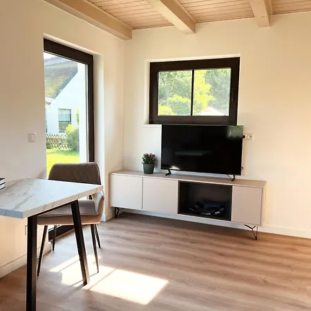 Laran - Direkt Am Bodden In 公寓 *