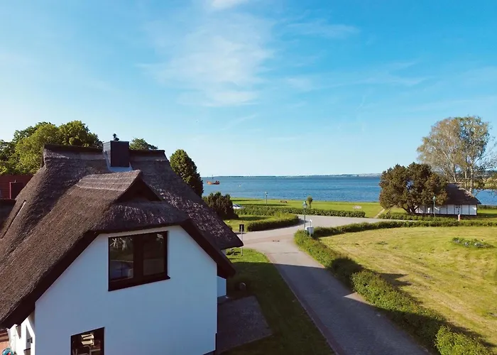 Laran - Direkt Am Bodden In Apartamento